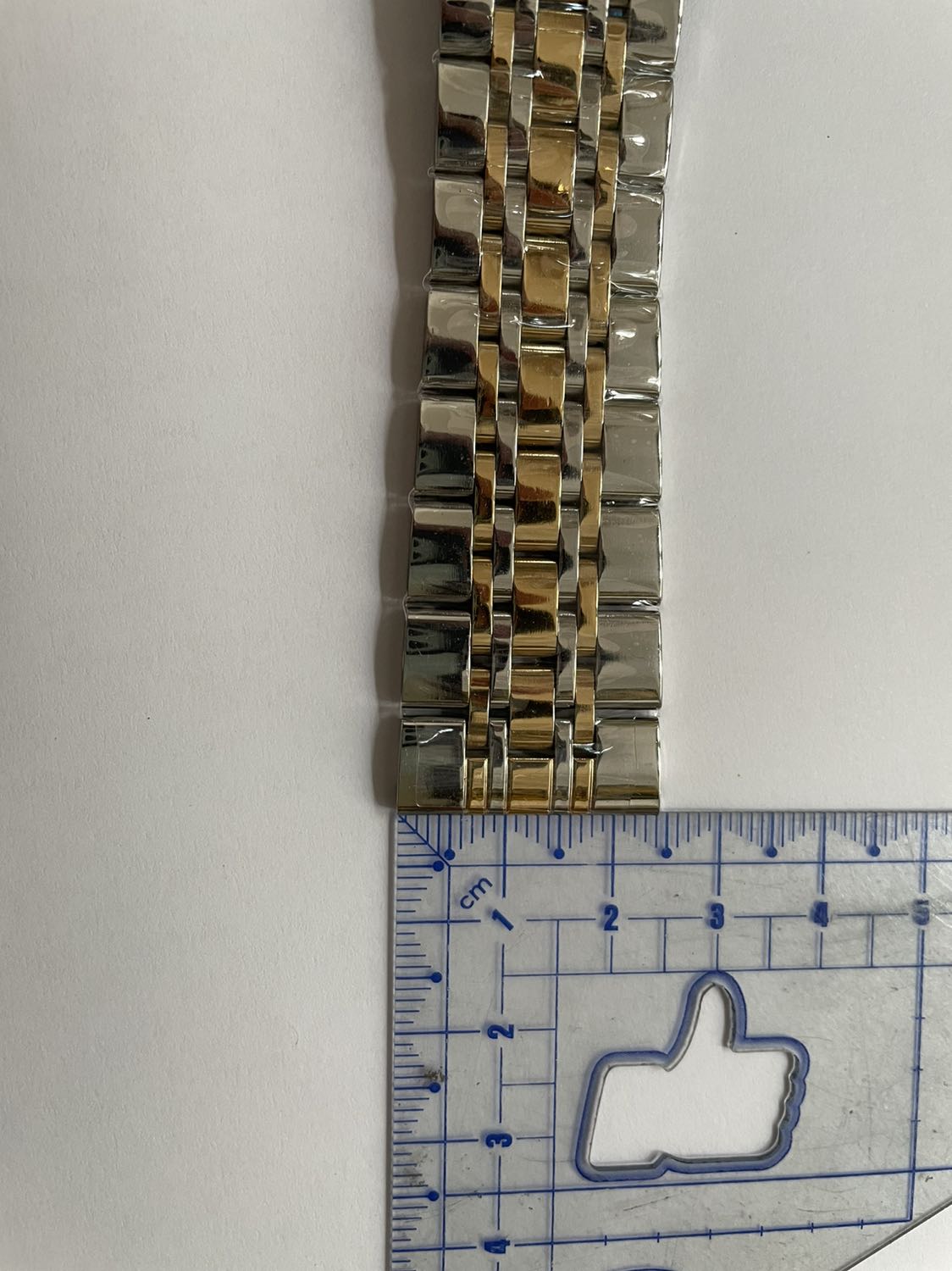 Giao hàng sai, hàng lỗi kích kỹ thuật, chất lượng thì bình thường so với mức giá… cần có thời gian sử dụng mới đánh giá hết được, cần đa dạng hình thức thanh toán( tiền mặt, chuyển khoản..)