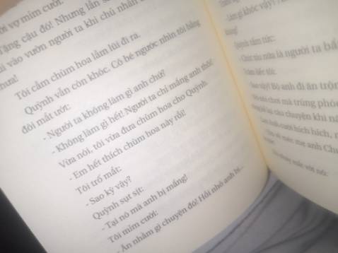 Hay lắm luôn á, nội dung chuyện dth khi lần đầu gặp một nụ cười mà say cả đời, đúng là sách của bác Nguyễn Nhật Ánh, kết buồn nhưng mà khi đọc xong nd truyênn vẫn lắng đọng trong lòng.