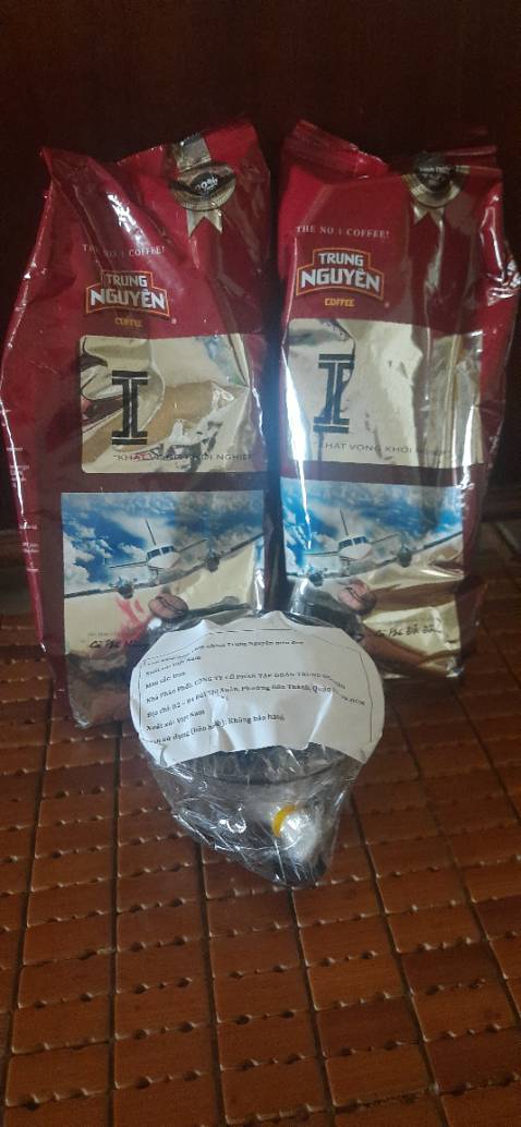 Giao hàng đúng hạn, cafe khá ngon với tầm giá