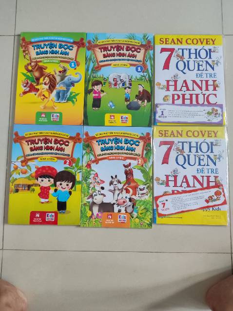 Hữu ích, sách giấy chất lượng màu sắc rất đẹp, có đính kèm 7 thói quen cầm tay rất dễ mang theo đi dộng