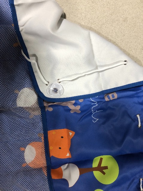 Giao hàng nhanh, màn chắc chắn, cốc hút khá tiện lợi hình dễ thương bé nhà mình rất thích