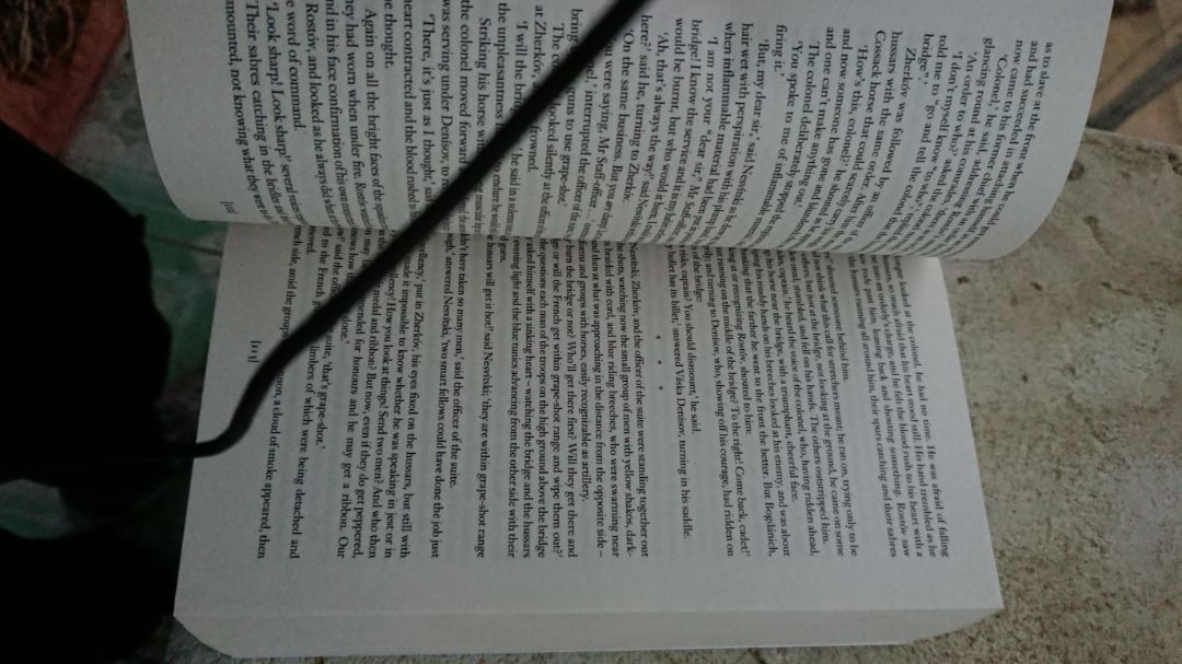 nội dung hay khỏi bàn nè, ai không đọc được bản tiếng nga thì nên đọc bản tiếng anh này, sách mới, bookcare vừa đẹp, do nội dung dài nên khổ chữ hơi nhỏ quá nên đọc ở nơi ánh sáng nhiều đỡ hại mắt hơn, đọc dần cũng sẽ quen cỡ chữ, tiki làm việc tốt,  giao hàng nhanh