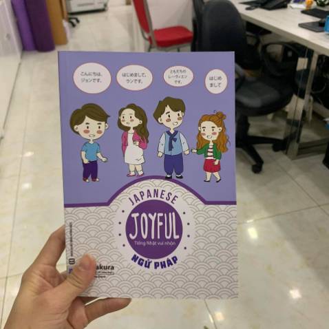 Sách hay, phù hợp với người mới bắt đầu học tiếng Nhật, có hướng dẫn viết từng nét theo thứ tự, học đc nhiều chữ Kanji