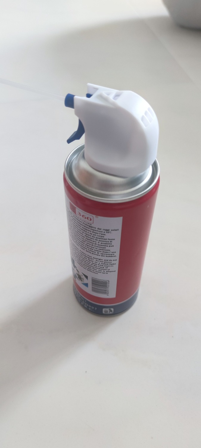 Bình xit cũng mạnh, đủ để làm sạch các ch tiết điện tử.
Nhưng bạn giao hàng khó chịu quá.
Hơi nóng tính và ko kiên nhận.