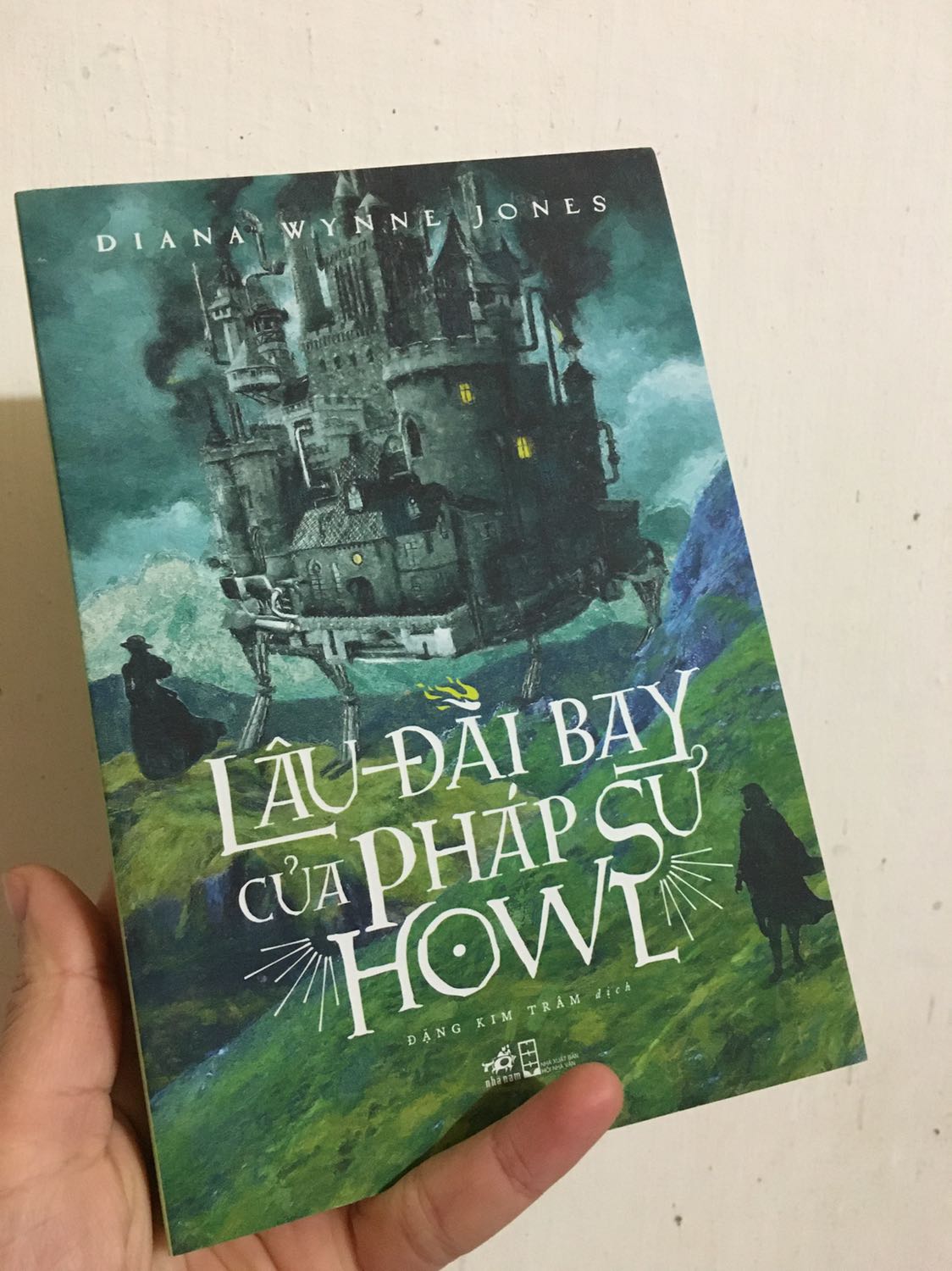 Sách đẹp, Tiki giao hàng nhanh. Nói chung mh cực kì hài lòng, sẽ ủng hộ Tiki lâu dài