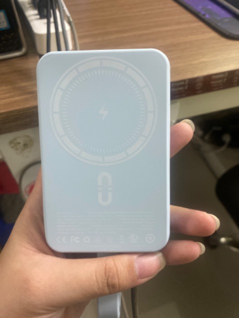 Đúng màu nhìn xịn xò và xài êm