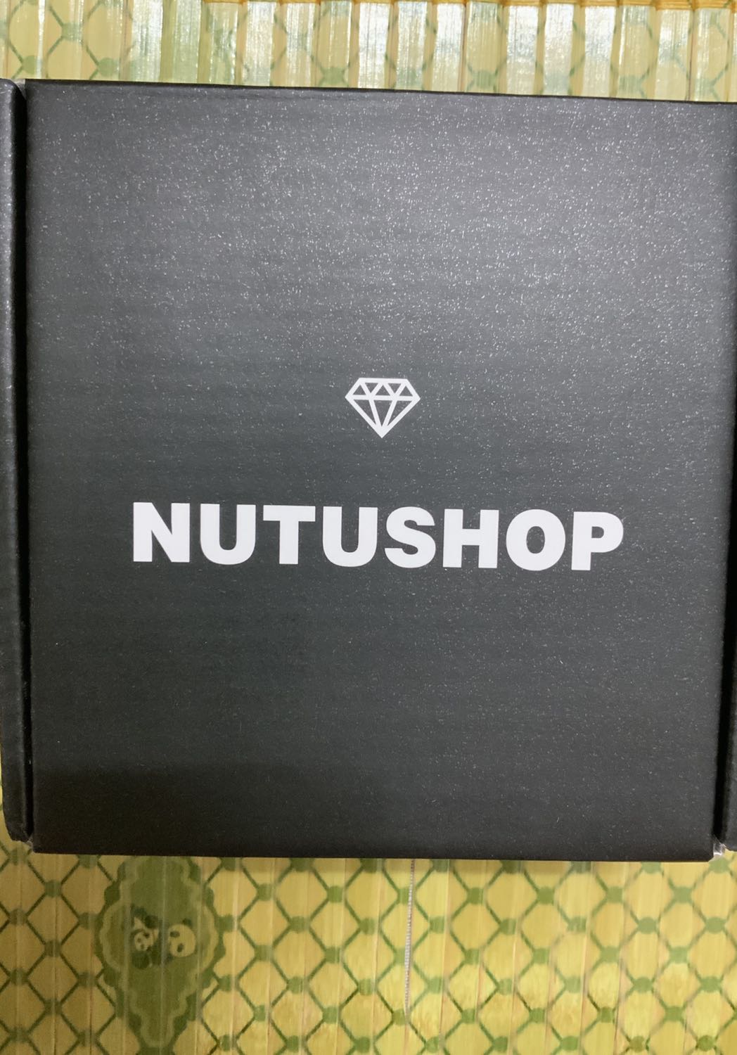 Hàng rất chất lượng, shop đóng gói rất kĩ và có hướng dẫn kèm lời cảm ơn. Nói chung là rất hài lòng với sản phẩm này của shop