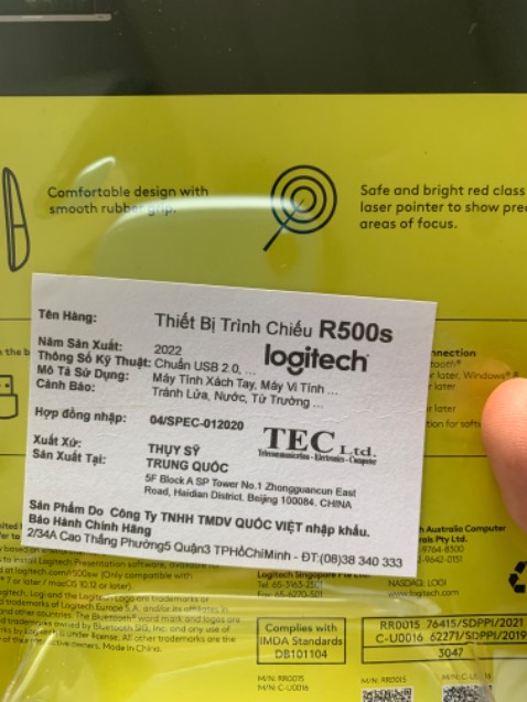 Mua logi r500. Có Bluetooth dùng cho iPad. Màu đen. 
Giao logi r500s. Không dùng Bluetooth được. Giao màu xám. 
Nhắn tin hỏi đổi trả im re. 
Bút giá 745000 đâu có rẻ. 
Ae nên tìm hiểu kĩ.