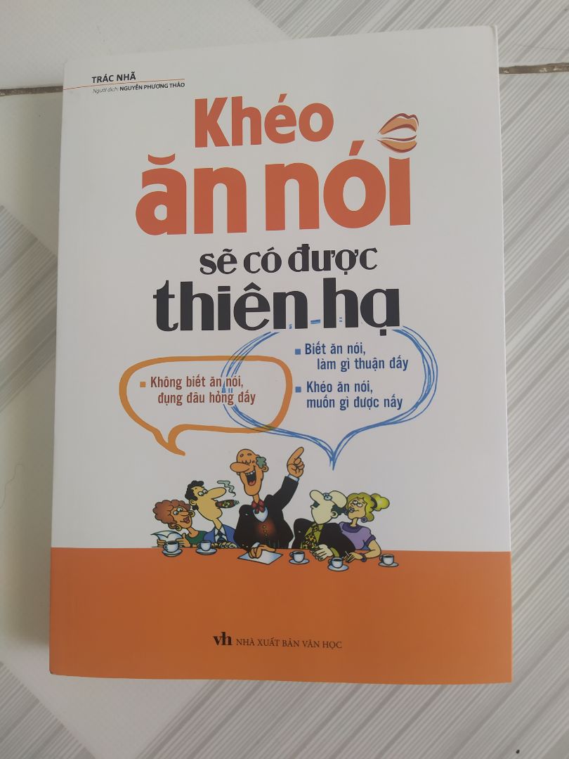 Cực kì hài lòng
1. Nhân viên giao: thái độ hoà nhã, vui tính, tác phong nghiêm túc 
2. Sản phẩm: sách không bị lỗi, được bọc bìa kiếng bảo quản sạch sẽ
 3. Đóng gói: cẩn thận, sạch sẽ 
4. Xử lý đơn hàng: nhanh, gọn, cho phép kiểm tra hàng khi nhận sản phẩm
 5. Thời gian giao hàng: sớm hơn dự kiến 1 ngày Đánh giá: Rất tốt