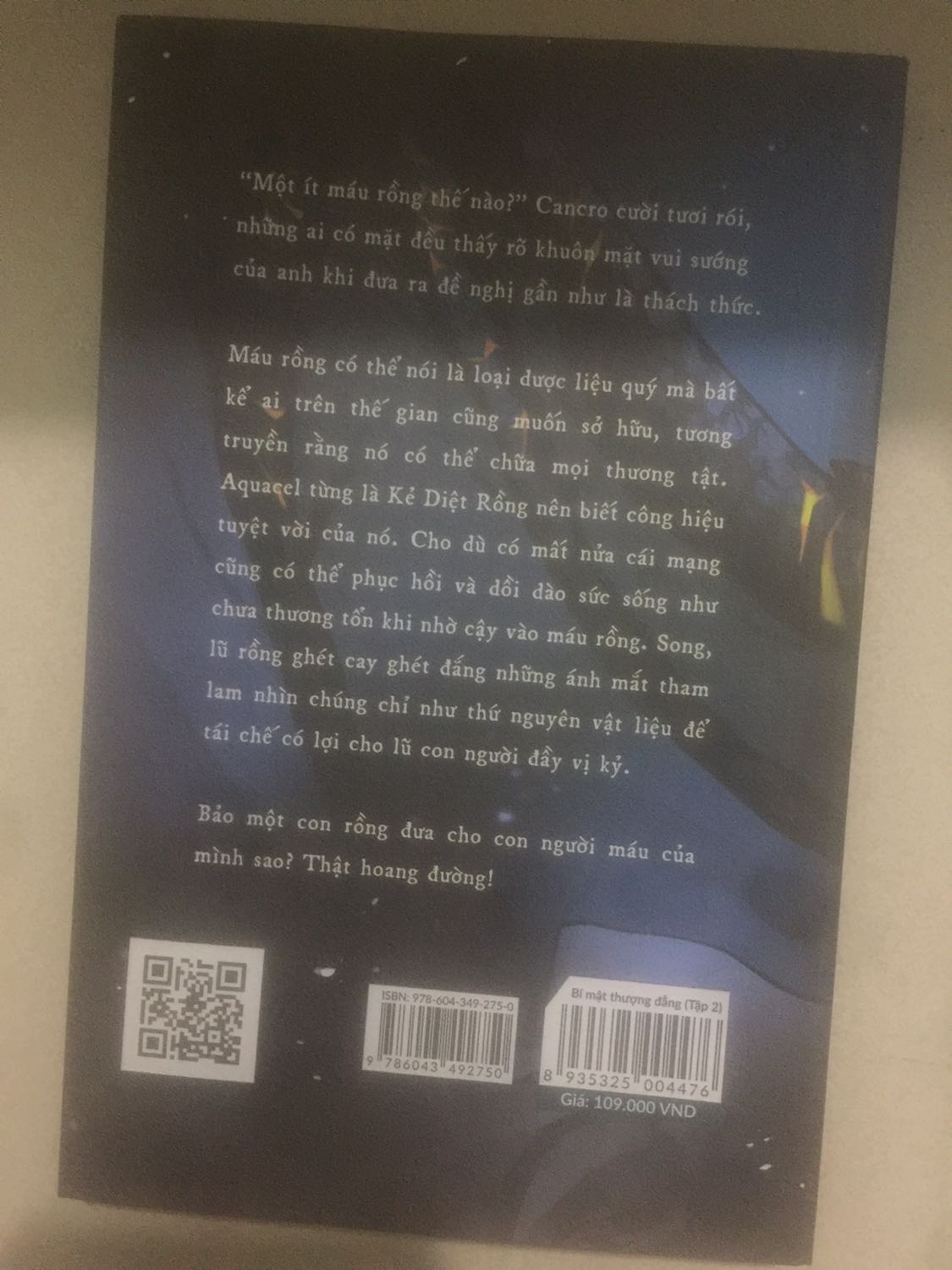 Mua tập 1 rồi, ưng lắm nên là ra tập 2 phải mua ngay. Đóng gói đẹp, giao hàng nhanh siêu ưng ý