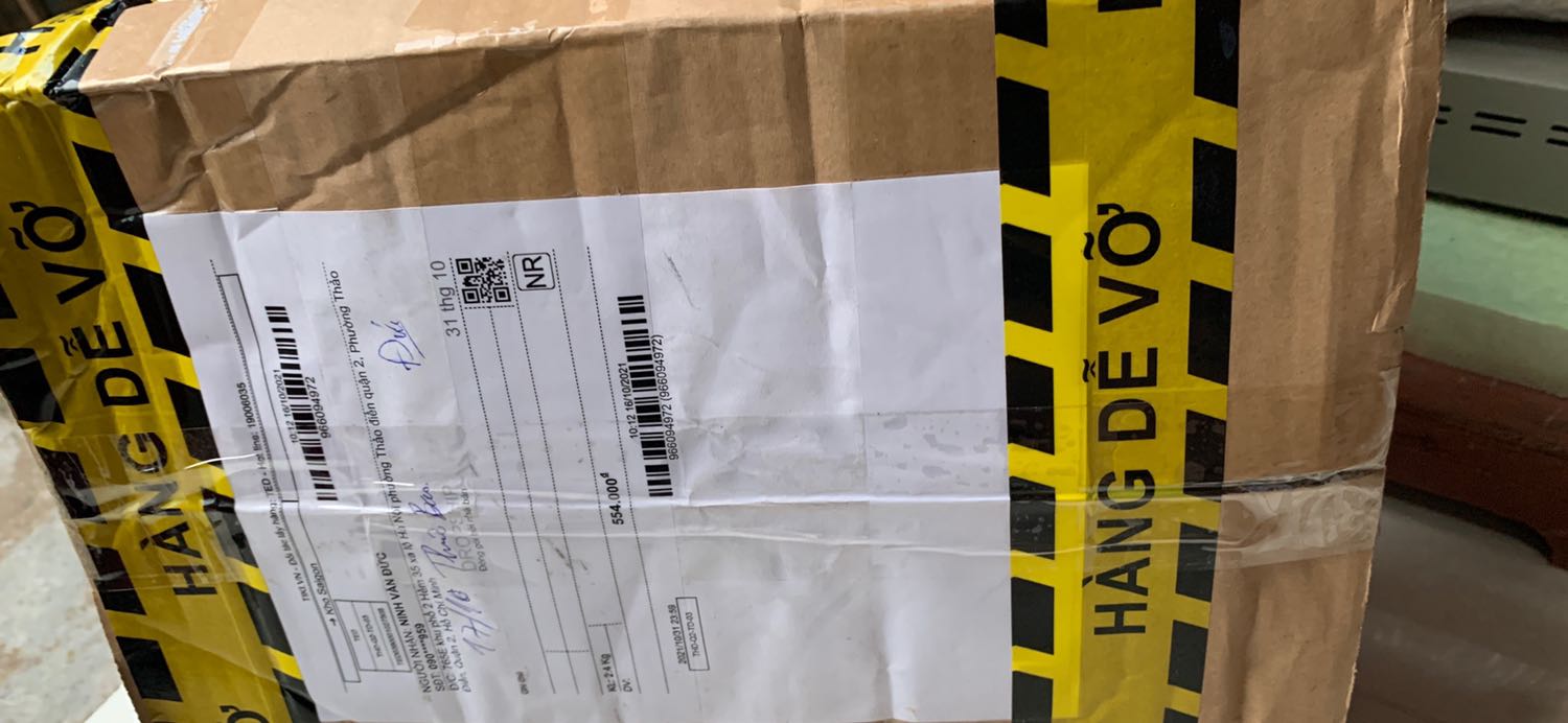 Shop chu đáo và chuyên nghiệp , Nếu tất cả biết quan tâm chia sẽ và đồng cảm với khách hàng thì lượng khách ủng hộ trang tiki sẽ ngày càng phát triển , mình hài lòng