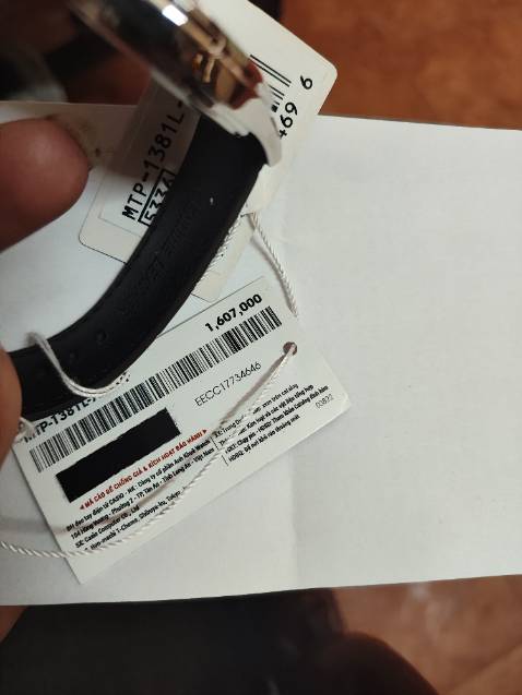 Đồng hồ đẹp chuẩn so với ảnh nhưng không thấy mã bảo hành