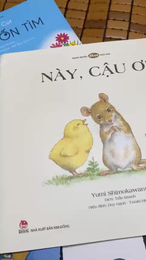 thấy nhiều mom khen bộ này nhưng cứ mua thử một cuốn trước, sách chất lượng hơn mong đợi, shop tư vấn ok