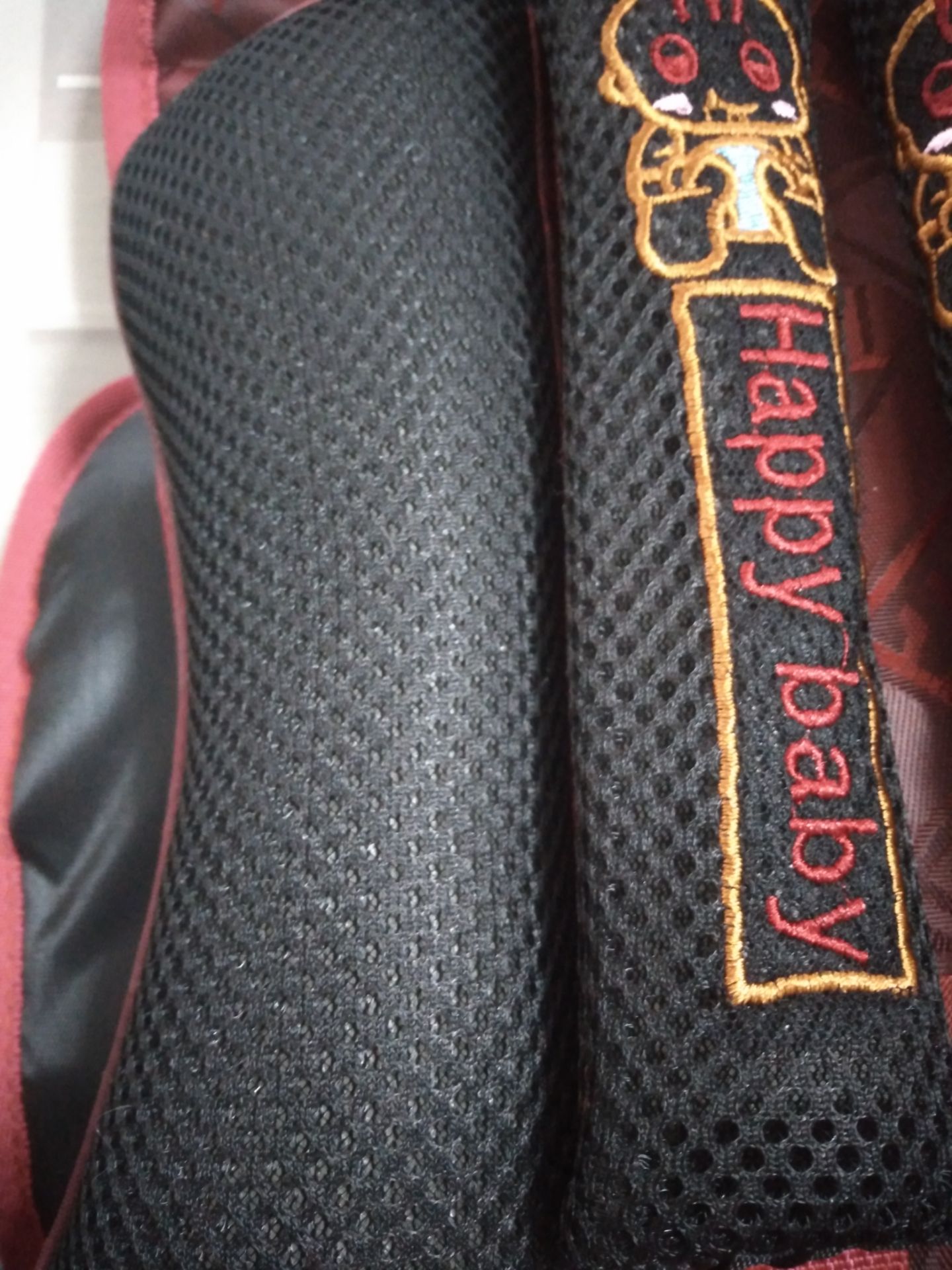 Đúng màu đã chọn, chỗ đai thắt phía trước bé mềm, chất liệu tương đối tốt, hợp giá tiền.
cảm ơn TOPMAX đã giao hàng đúng yêu cầu