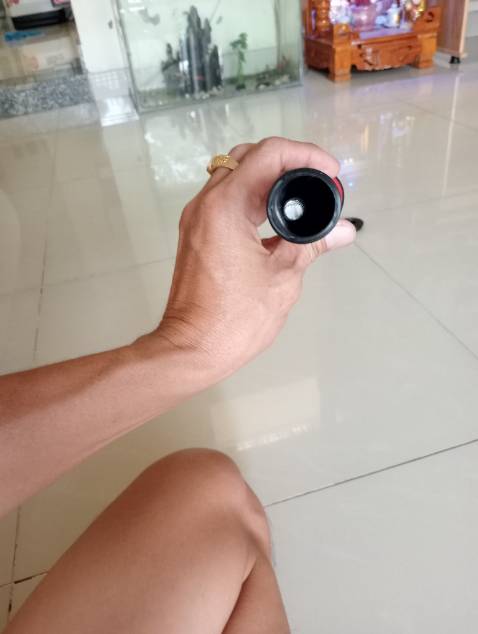 Hàng rất là ok nha các anh chị ở trong ruột có một cây phi 12 để dặn hai đầu nói khá là chắc chắn nhà