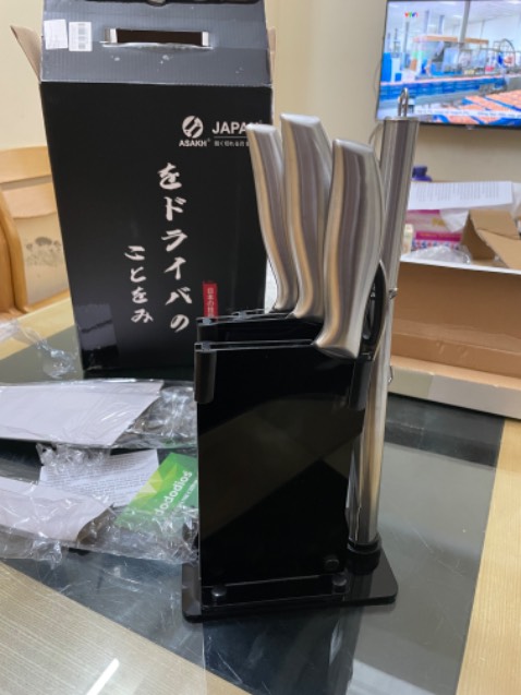 Sản phẩm như hình, cầm hơi nhẹ tay nhưng cắt gọt chắc cũng ổn. Phù hợp với giá tiền. Ủng hộ shop 5*