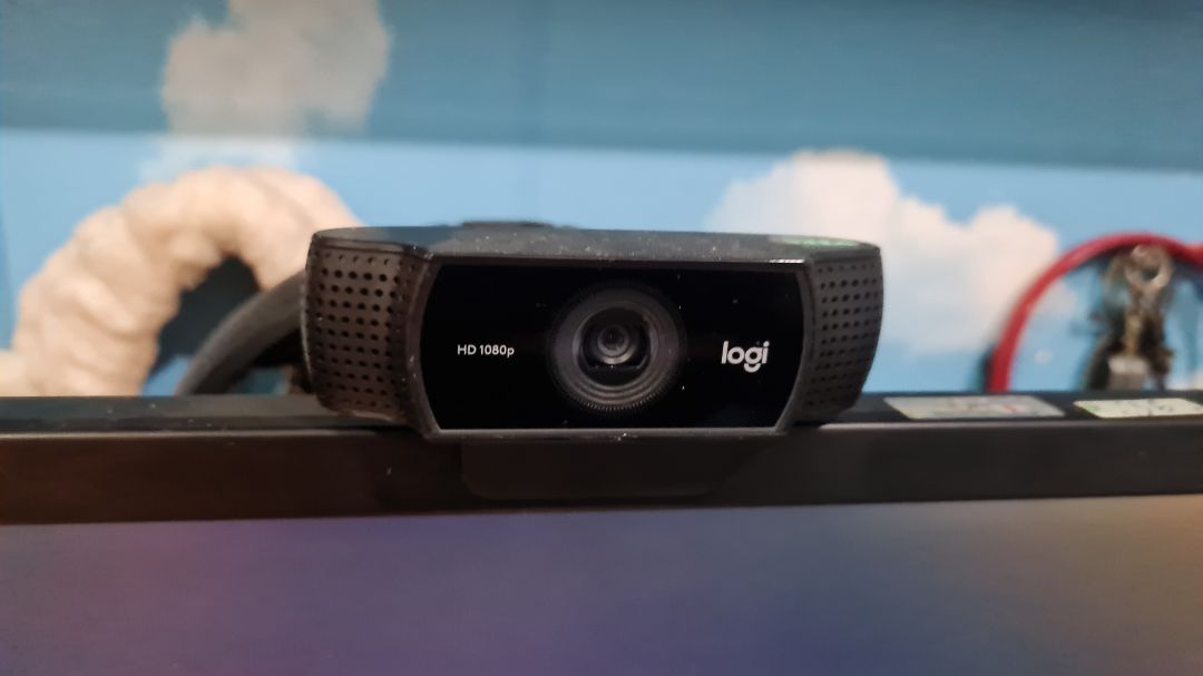 Ship khá nhanh, chất lượng hàng ổn. Hàng được bọc cẩn thận có miếng xốp chống va đập rất an tâm