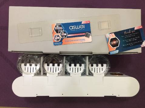 • Mò mẫm rồi lại mò mẫm, sau một thời gian lục lọi, mình quyết định mua em kệ ASWEI này.
• Sản phẩm có thiết kế đẹp, điểm nhấn tạo sự sang trọng.
• Chất liệu dày dặn, cốc chịu được nhiệt độ cao như mô tả trong bài viết.
• Miếng dán dính chắc chắn, đã thử với vật có độ nặng 3Kg thấy rất ổn.
• Cốc an toàn, thiết kế úp ngược và giá treo bàn chải đặt trong lòng cốc nên luôn luôn khô ráo, rất an toàn vệ sinh.
• Nhả kem tiện lợi, ấn là nhả, mình thấy liều lượng nhả kem vừa đủ.
• Giao hàng thì nhanh *** đạn.
• Bọc hàng bên tiki thì khỏi chê rồi, bọc kỹ lắm.
• Mua hàng trực tiếp từ gian hàng của hãng luôn nên yên tâm về chất lượng, không hề lo lắng về hàng kém chất lượng.
• Rất đáng đồng tiền bát gạo.
• Sản phẩm xứng đáng 5*.