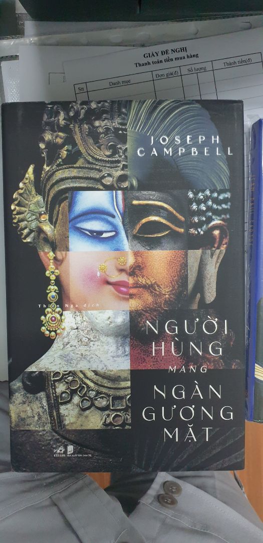 Mình rất ưng ý những quyển sách bìa cứng của Nhã Nam. Tất cả đều rất chỉn chu, sang xịn mịn, chất lượng lại giá bình ổn. Quyển sách được đóng gói cẩn thận và vận chuyển nhanh chóng. Rất hài lòng về chất lượng cuốn sách nhận được. mua ngay để đọc nhé cả nhà. Quyển sách đầy mong đợi của năm nay đó!