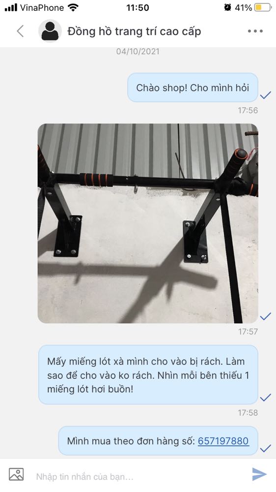 Hỏi mãi shop ko trả lời từ ngày 04 đến giờ.
Miếng đệm lót tay, shop ko lắp sẵn cho khách.
Khách tự lắp bị rách 2 cái.
Nản!