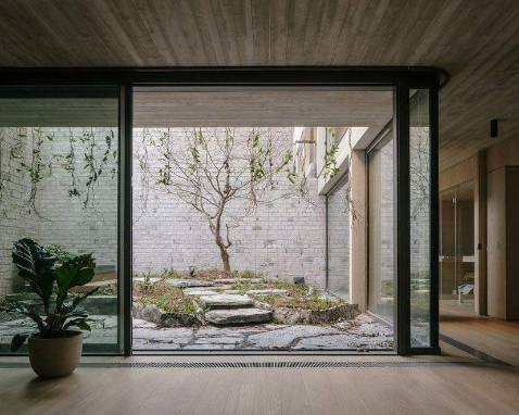 Sản phẩm nội dung tốt. Nên đọc