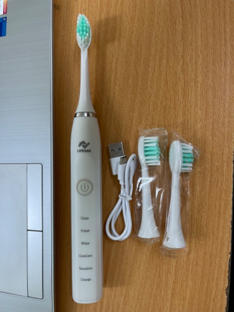 Giao hàng nhanh. Chải răng cũng sạch. Phù hợp với giá tiền