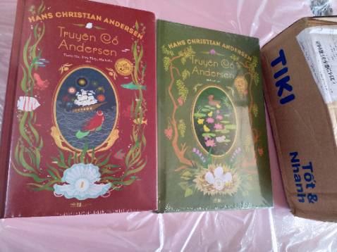 Truyện in đẹp, bìa cứng. Mình mua tặng cháu rất đáng đồng tiền.