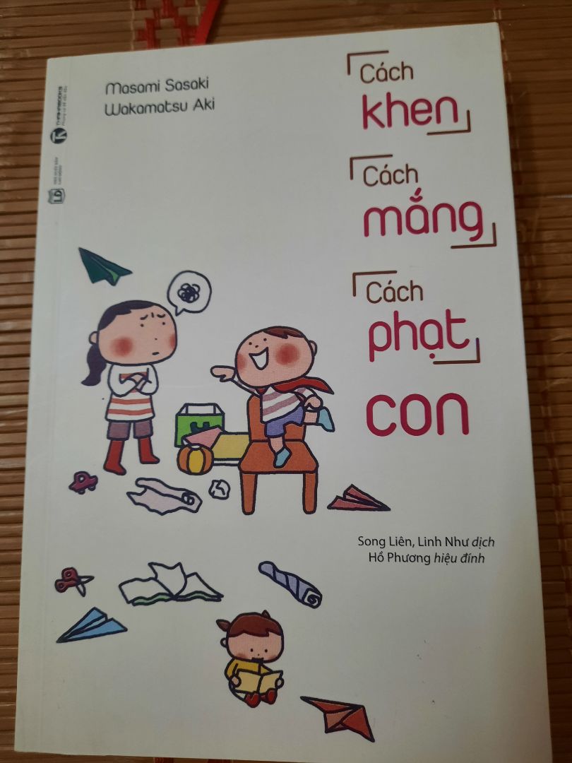 sách hay nhé các mẹ. đọc để biết khen trách mắng sao cho hài hòa phù hợp tâm lý con trẻ. mình đang nghiên cứu dần và điều chỉnh