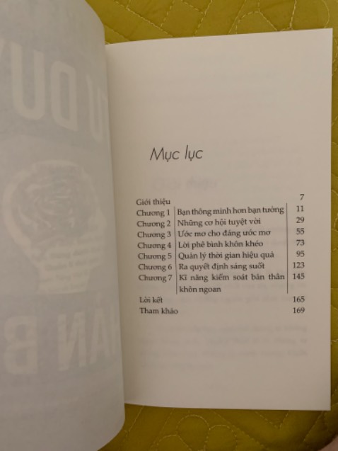 Sách mới, thơm ☺️ rất ưng ạ