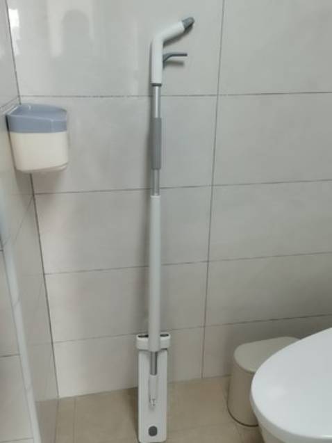 Sp dùng tốt đúng mô tả, thiết kế bề ngoài sang trọng, cao cấp, có thể thêm vào 1 ít nước lau sàn