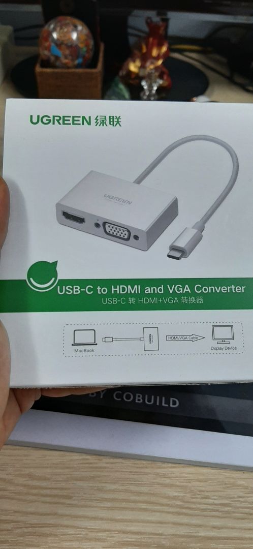 Sản phẩm nhỏ xinh, dễ dàng mang theo. Mình đã thử kết nối máy tính bảng Samsung Galaxy Tab S7 với projector thì mọi thứ chạy ổn, màn hình xuất ra cũng khá rõ. Mình rất hài lòng vs sp này.