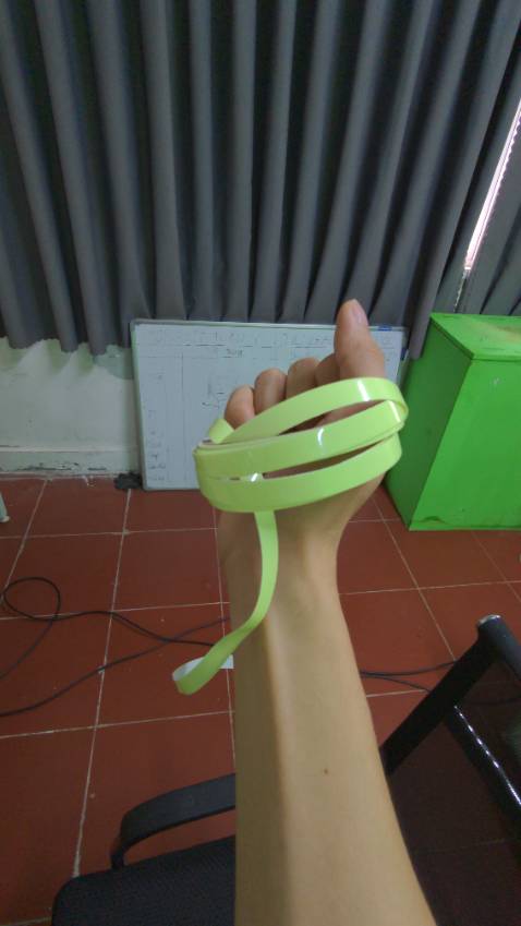 Màu khác hẳn màu minh hoạ, k dùng đc