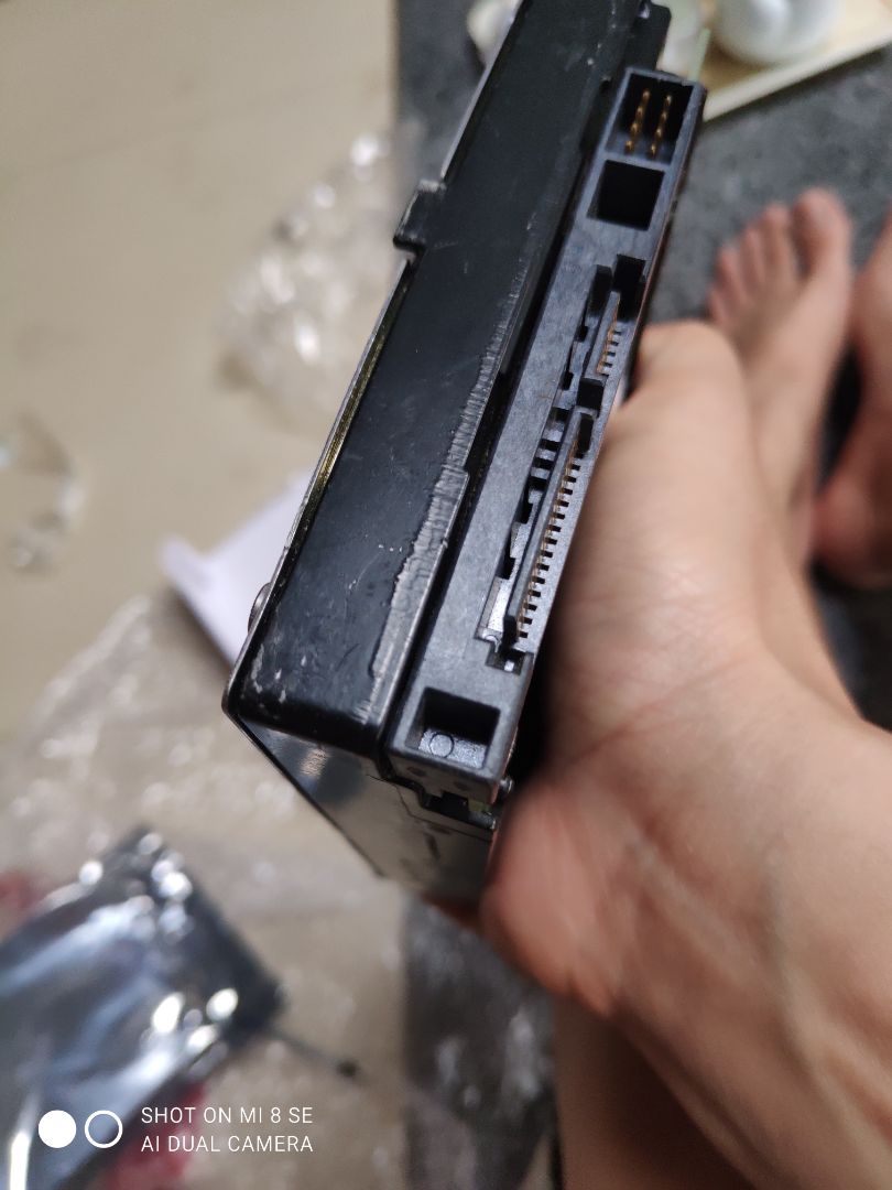 tất cả đều ổn, ngon với tầm giá. có điều ổ cứng dường như là hàng lỗi bảo hành hoặc hàng đã qua sử dụng. bị cạo, tẩy với dán đè nhiều quá. đáng lẽ sẽ cho 5* nhưng 4* vì cái ổ cứng. với tầm giá này thì ổ cứng qua sd cũng chấp nhận được. nói chung hài lòng