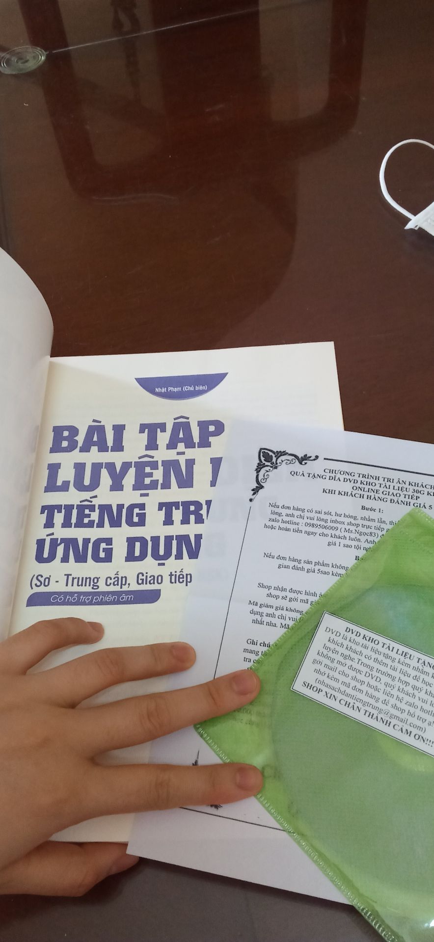 cảm ơn shop ạ... sách đẹp lắm ạ, lại còn tặg kèm cả CD bổ trợ nữa🥰... sẽ ủng hộ shop dài dài ạ