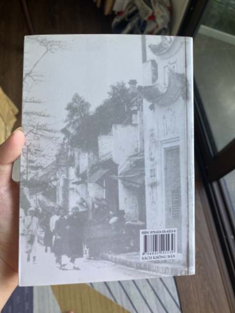 Giao nhanh, đã thế còn là sách hiếm, may mà mik mua sớm hi hi 😉
(Ko ngờ là sách này ko bán, may mà mua được 😁)