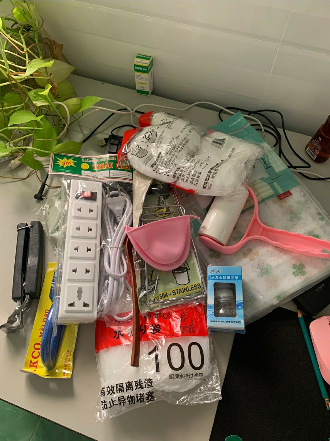 Kẹp rất chắc chắn ko hề lỏng lẻo giá rẻ rất hợp lý, ship lại nhanh nchung khá ưng