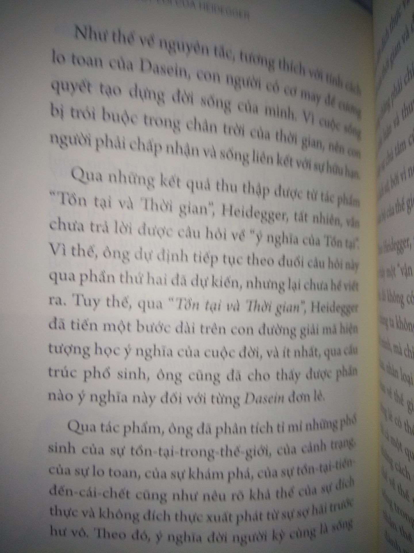 Heidegger với "Time and being" là tác phẩm xuất sắc về hữu thể, cho chúng ta thấy một cách tiếp cận khác để tìm hiểu ý nghĩa của hữu thể.
Cuốn 60mins đã khái quát tốt tư tưởng của ông.