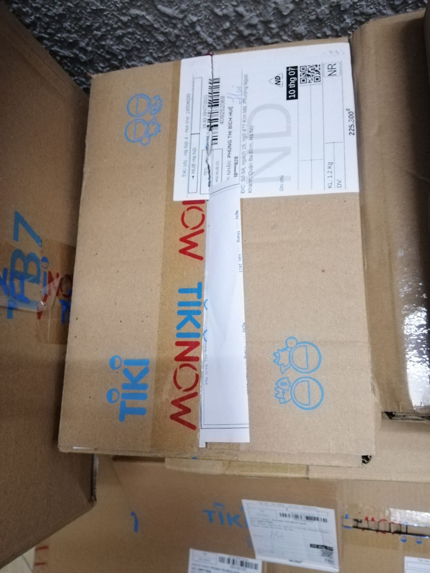 Hàng chuẩn, giá tốt, đóng gói đẹp, nhân viên nhiệt tình