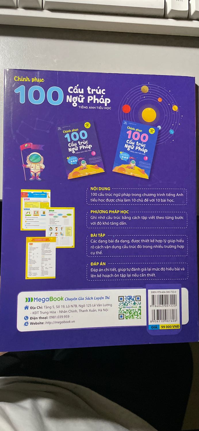 Sản phẩm phù hợp với học sinh cấp 1 muốn ôn lại ngữ pháp. Nội dung dễ hiểu giúp học sinh tiếp thu dễ dàng hơn.
