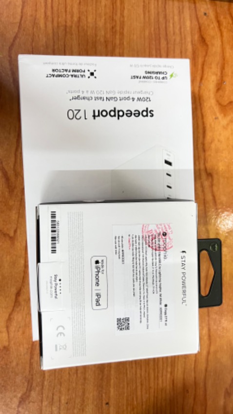 Sản phẩm đẹp chắc chắn xạc thử con 13 pro max ở cổng 20w thấy thời gian xạc đầy 50% pin khoảng gẩn 1giờ. Được tặng kèm thêm dây xạc iphone. Khá hài lòng. Cảm ơn shop