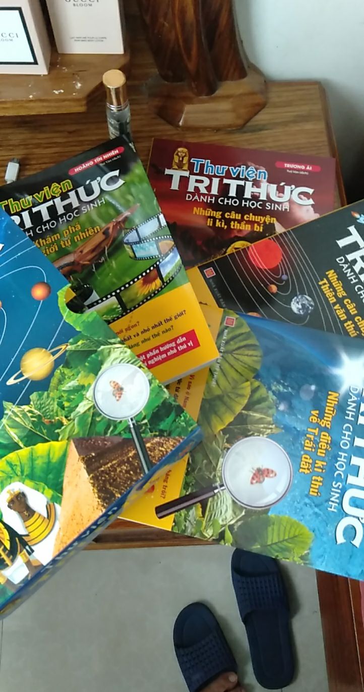 giao hàng nhanh hơn dự kiến, gói hàng cẩn thận, kỹ càng, nhân viên giao hàng thân thiện, nhiệt tình.