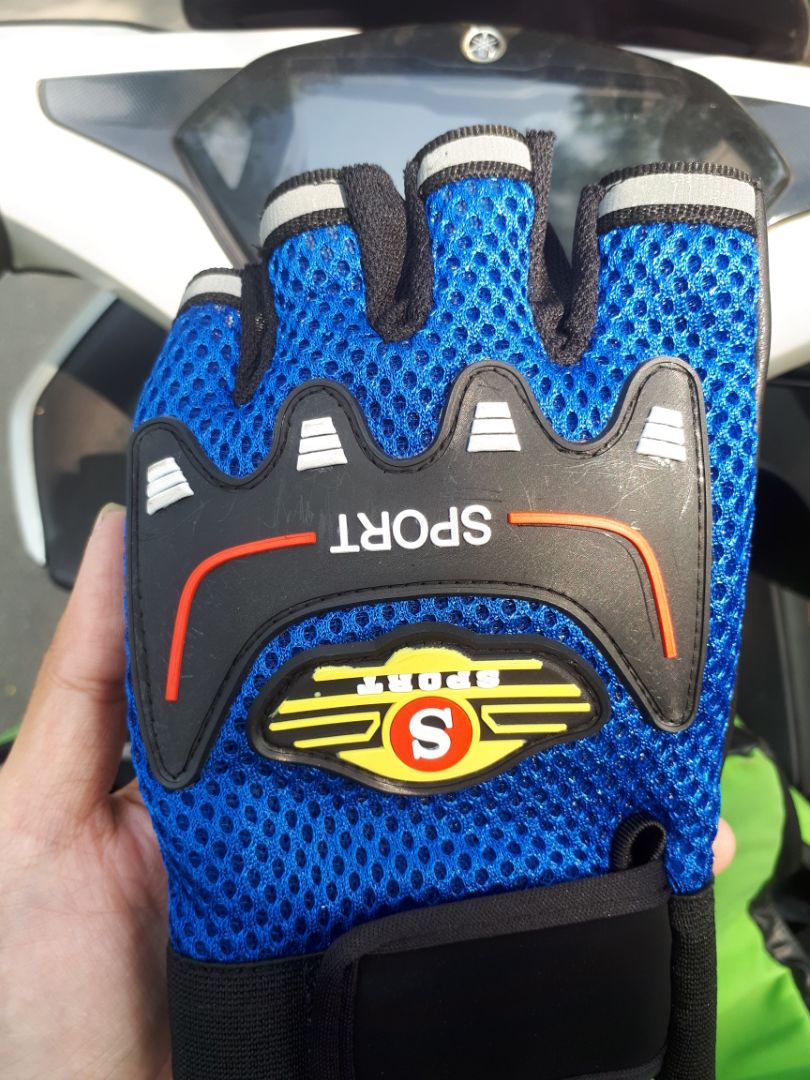 Shop bán hàng không trung thực, order 1 mẫu khi gửi hàng về lại mẫu khác không đúng sản phẩm đã order Shop bán hàng không trung thực, order 1 mẫu khi gửi hàng về lại mẫu khác không đúng sản phẩm đã order