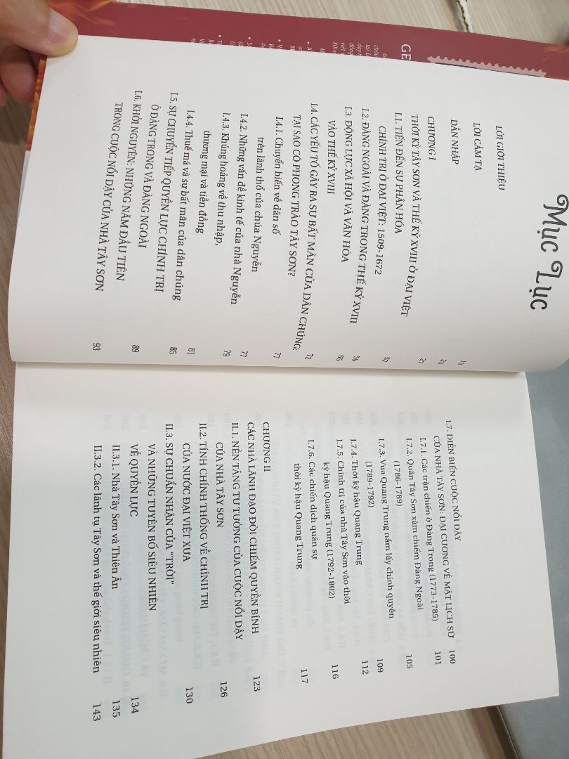 Sách rất hay, đóng gói cẩn thận. Văn phong của tác giả rất thu hút.
Điểm trừ vì thời gian giao hàng không đúng như cam kết và sự phản hồi của Tiki không thỏa đáng.