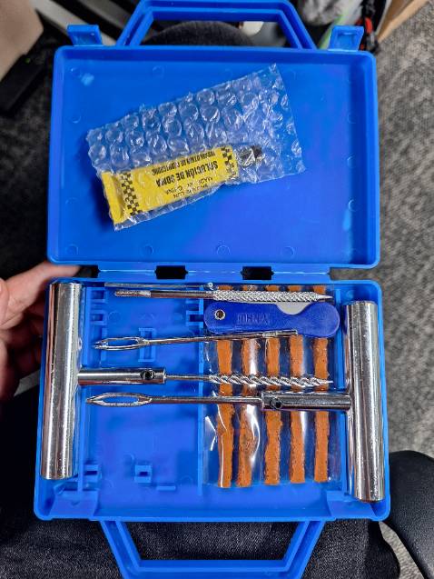 Sản phẩm đầy đủ vật dụng cần thiết. Sản phẩm đầy đủ vật dụng cần thiết.