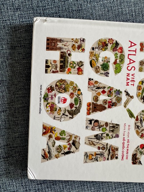 Hình thức sách chưa đẹp, bị gãy ở 2 góc dưới cả mặt trước và sau