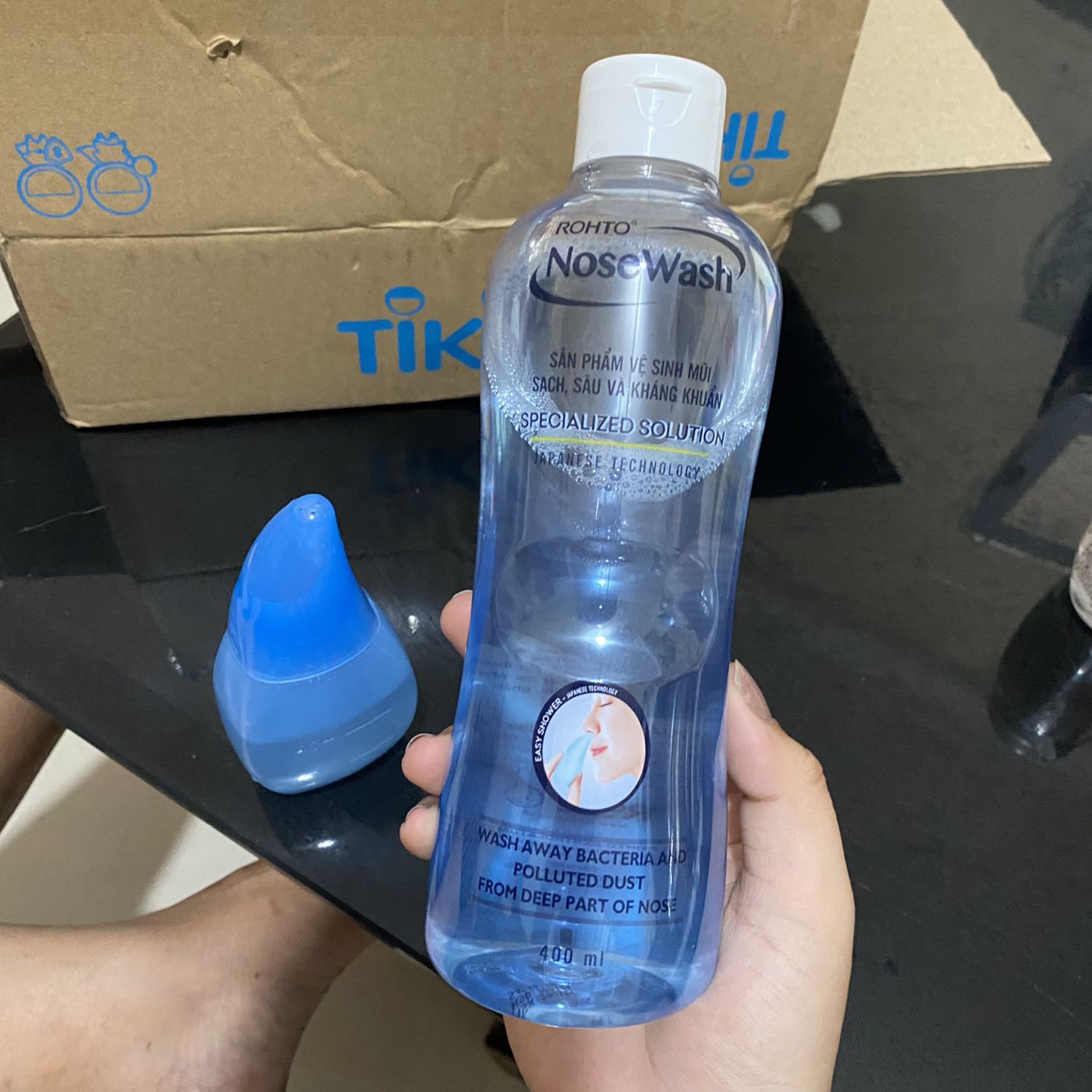 Sản phẩm chất lượng ! Tiki giao hàng cực nhanh, tối hôm qua đặt mà hôm nay đã nhận được. Vừa nhận xong là lấy ra dùng thử ngay, thích lắm luôn. Hiệu quả giống như lời quảng cáo. Loại này mình được bạn giới thiệu, sẽ mua thêm vài chai dùng dần ?