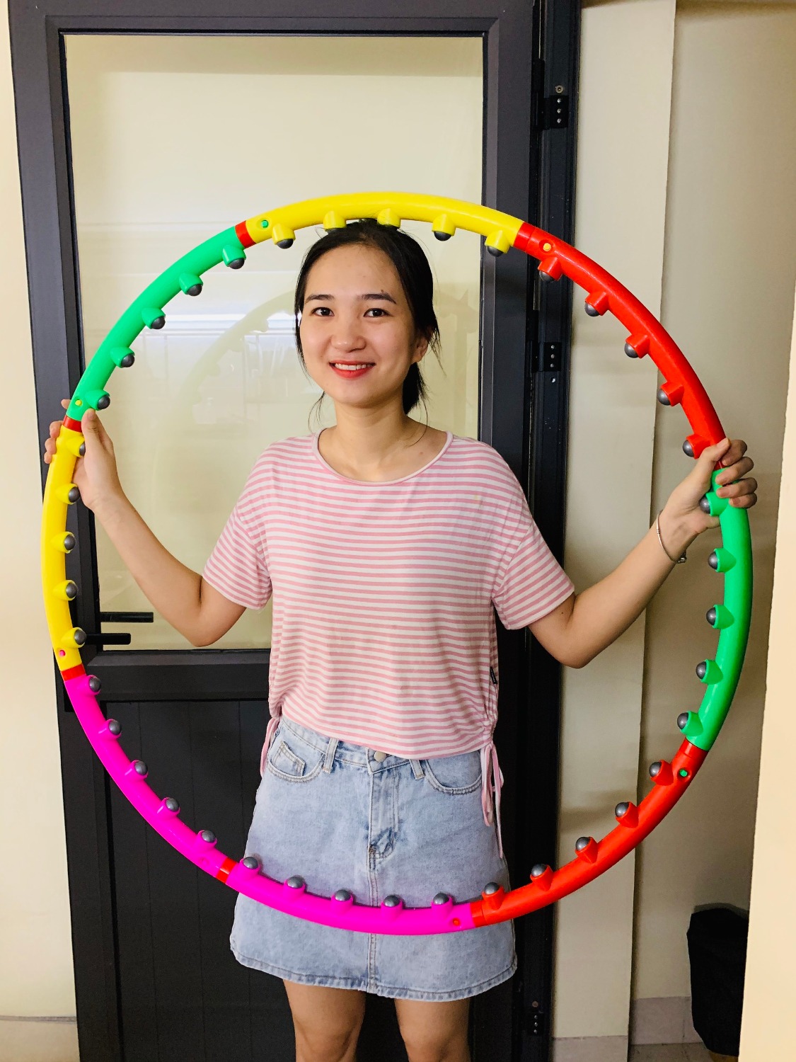 lắp đặt dễ dàng, đường kính đúng chuẩn, ưng nhất cái tháo lắp được nên lúc nào không tập có thể tháo cất đi gọn nhẹ
có các nút massage, cảm nhận là khá hài lòng
điểm chê duy nhất là giao hàng lâu xíu
còn lại đáng mua