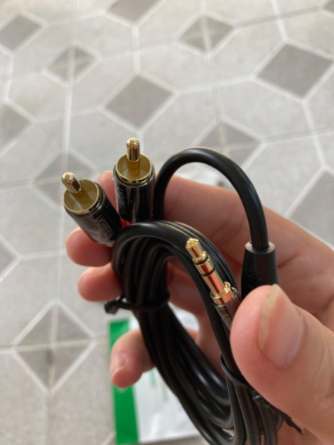 Cũng được nhưng bị tróc ra rồi, shop ship cho tôi chay keo dán sắt để tôi dan lại. Cảm ơn nhiều nhé