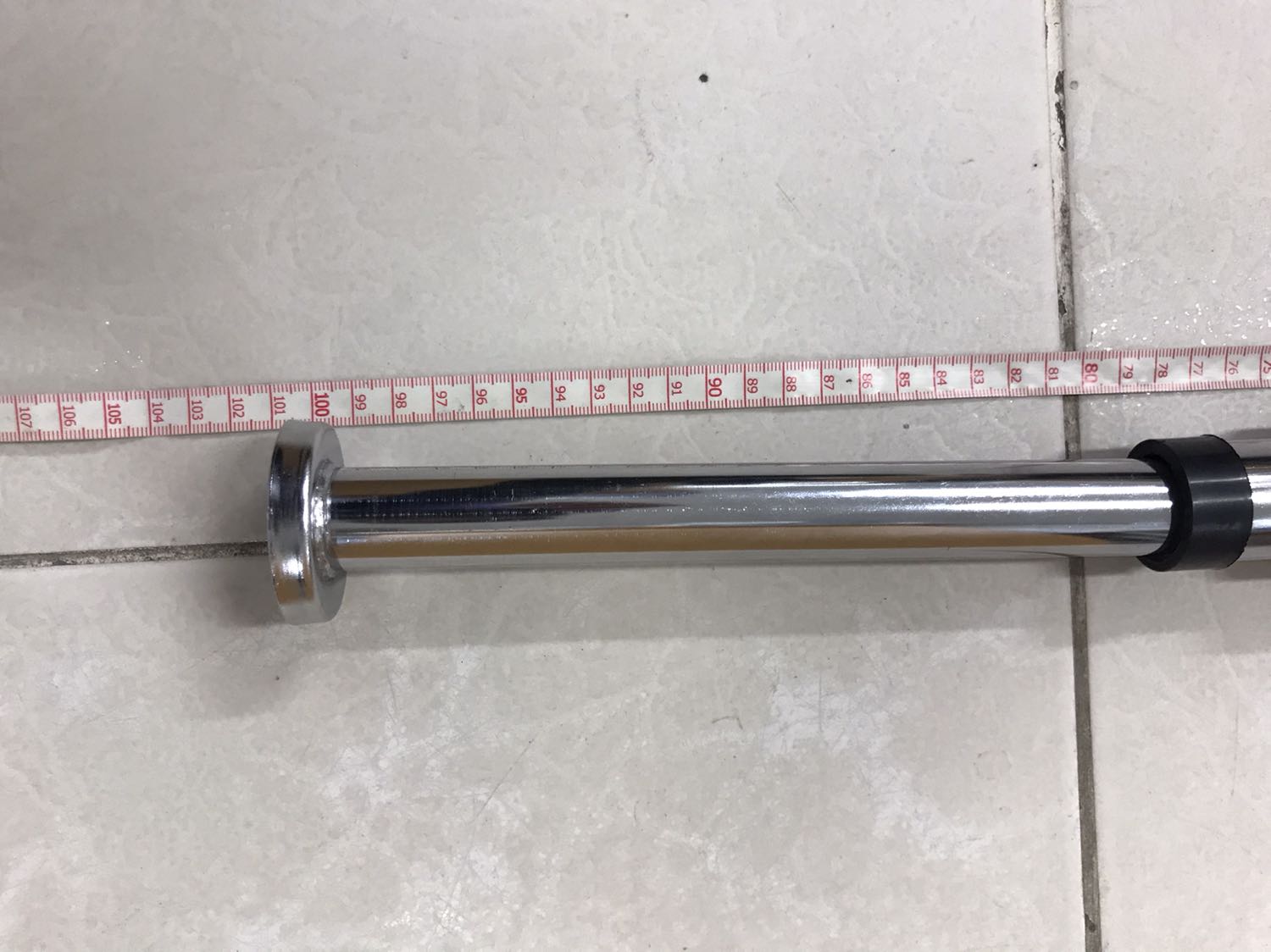 Vừa nhận hàng và kiểm tra thì thấy Quy cách không đúng 60_110cm nhưng thực tế chỉ có 60_100cm , chiều về gắn thử không vừa khung cửa nhà mình sẻ trả