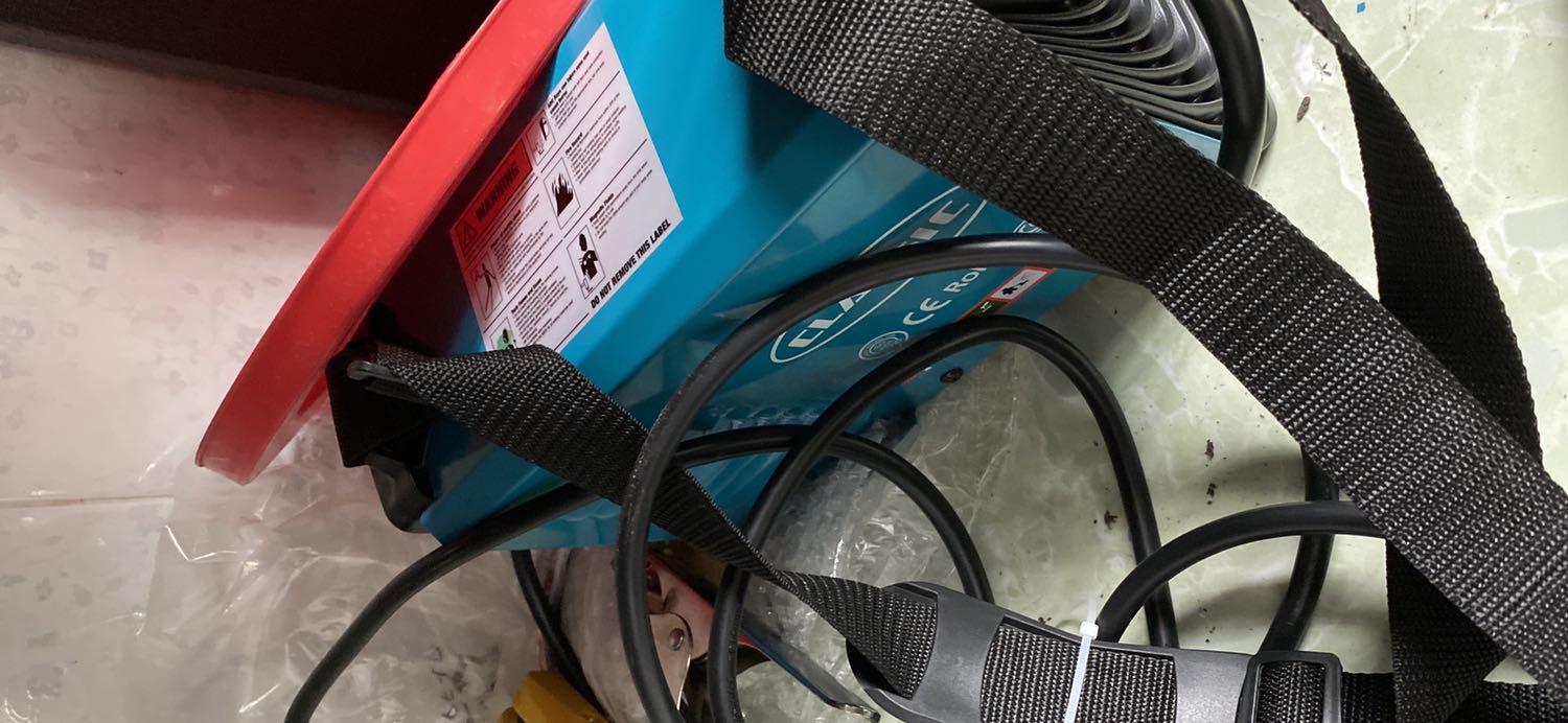 Không có mặt nạ khi hàn, nên kiểm tra lại sản phẩm trước khi giao.